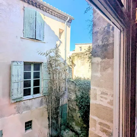 La Bulle Uzetienne Appartement *